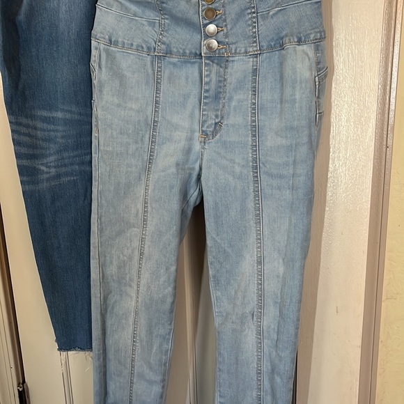 Fashion Nova size 9 skinny jeans 2 pairs - Picture 5 of 8